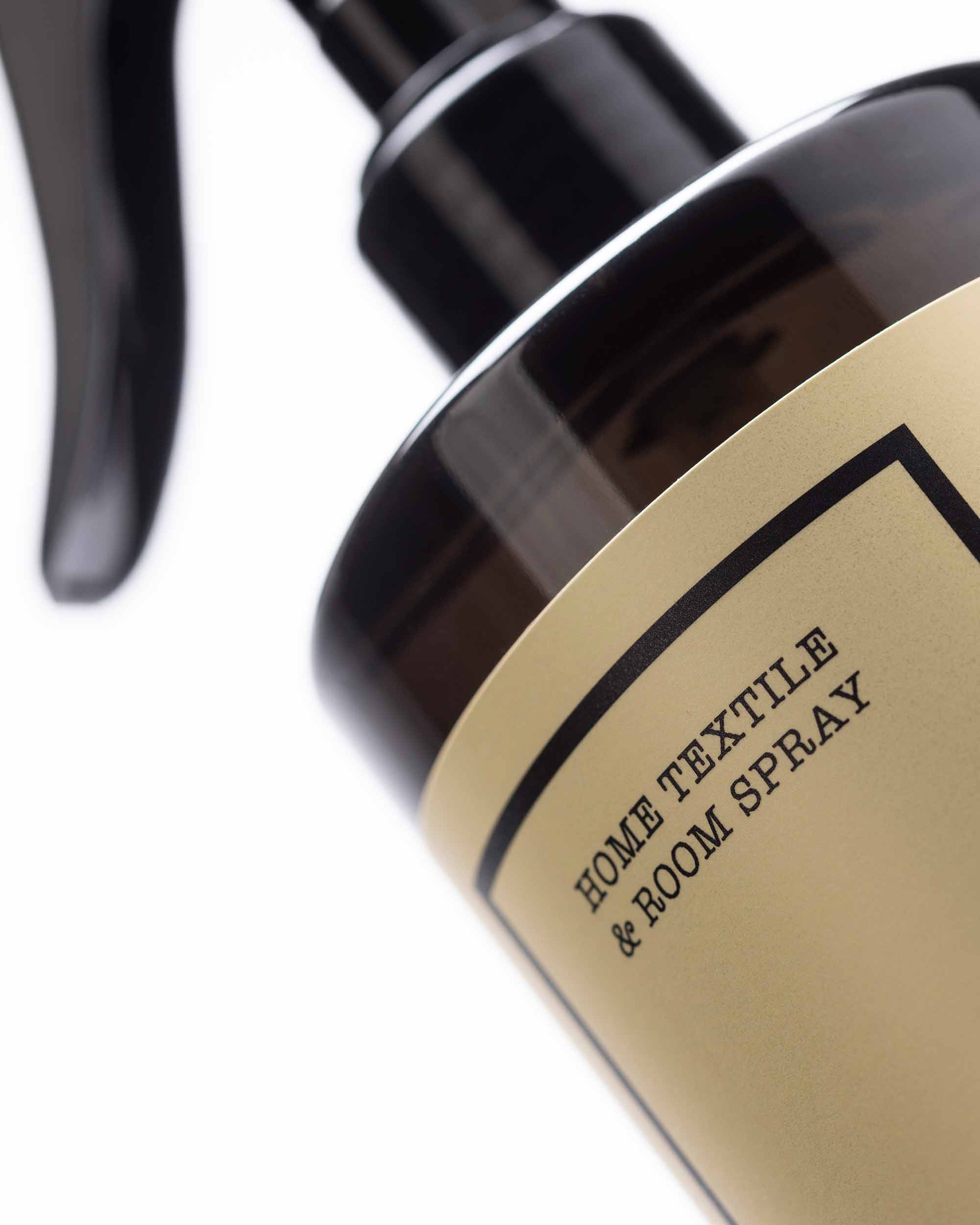 Black Orchid & Lily 500ml Textile Spray