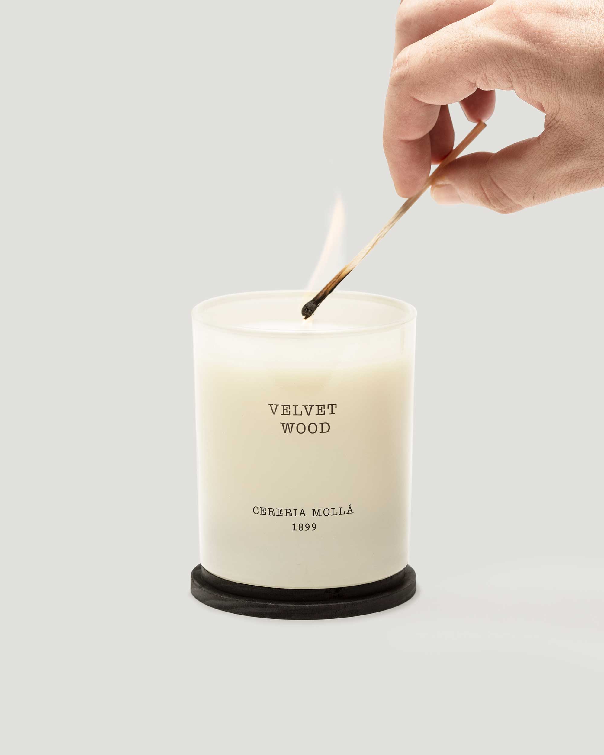 Velvet Wood 230g Candle