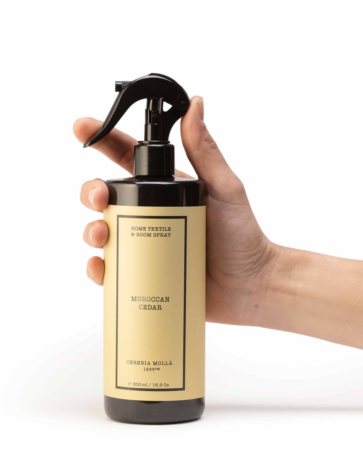 Buy Moroccan Cedar 500ml Textile Spray – Cereria Mollá 1899